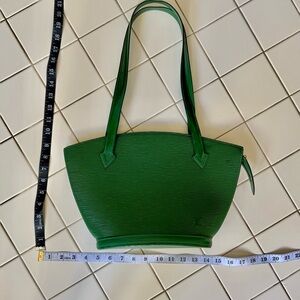 Louis Vuitton Green Epi Leather Embossed Logo Accent Shoulder Tote bag